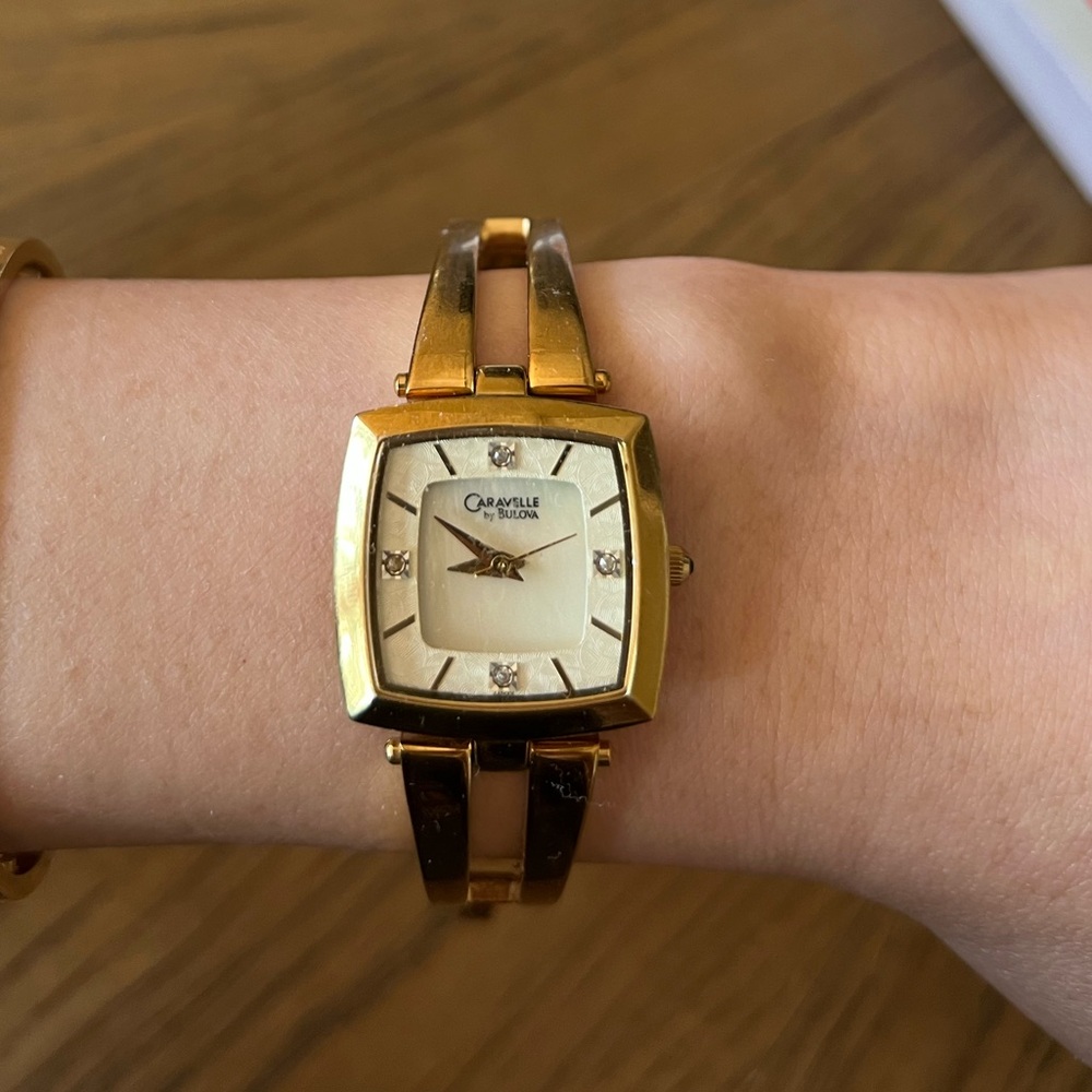 Women caravelle by bulova vintage watch